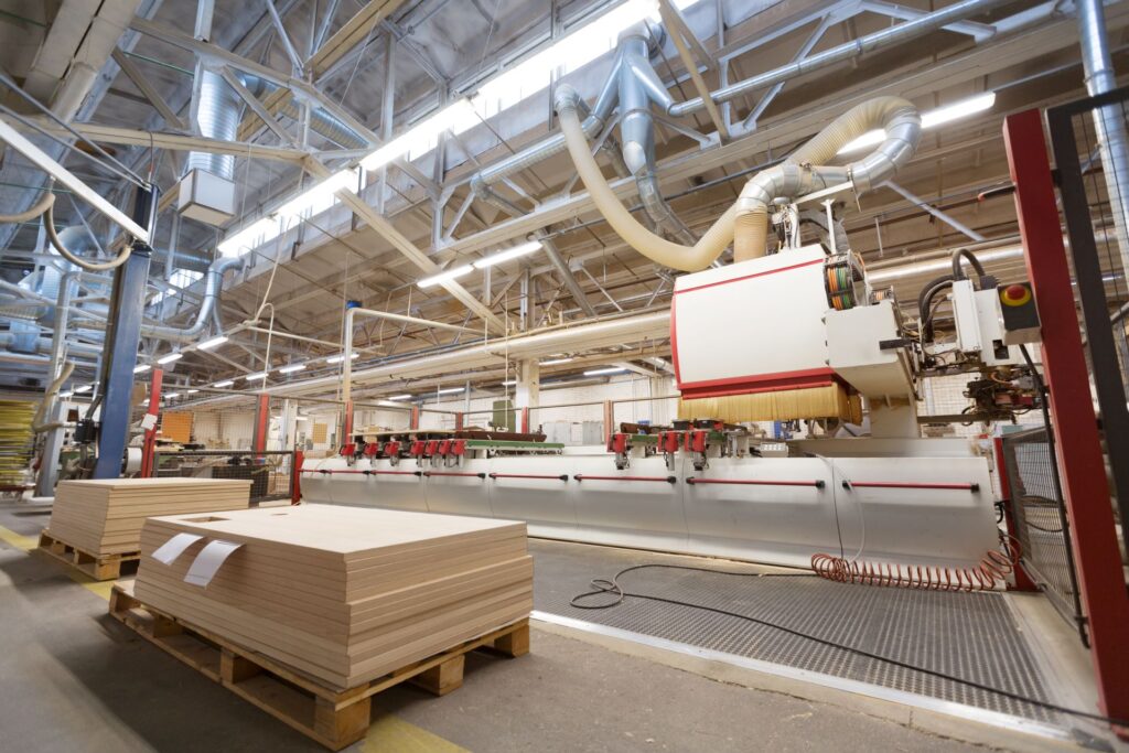 Produktion, Herstellung und Holzverarbeitendes Industriekonzept - Möbelfabrik Werkstatt