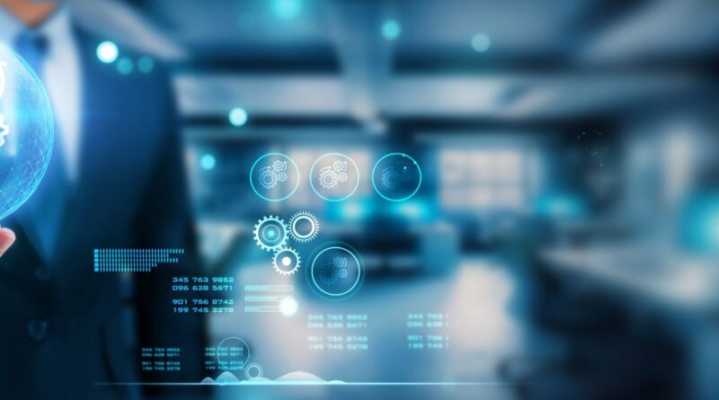 Hand hält digitale Zahnräder, Automatisierung von Prozessen durch AutoML Software